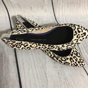 Gap Faux leopard pointed toe flats